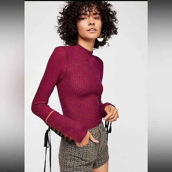 Free People Tops - NWT Free People Wine Mountaineer Cuff atop - Size M